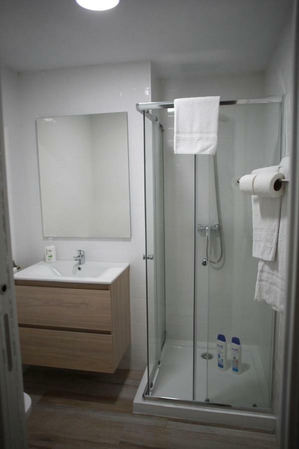 Nwt Central Station Apartments Valence Extérieur photo